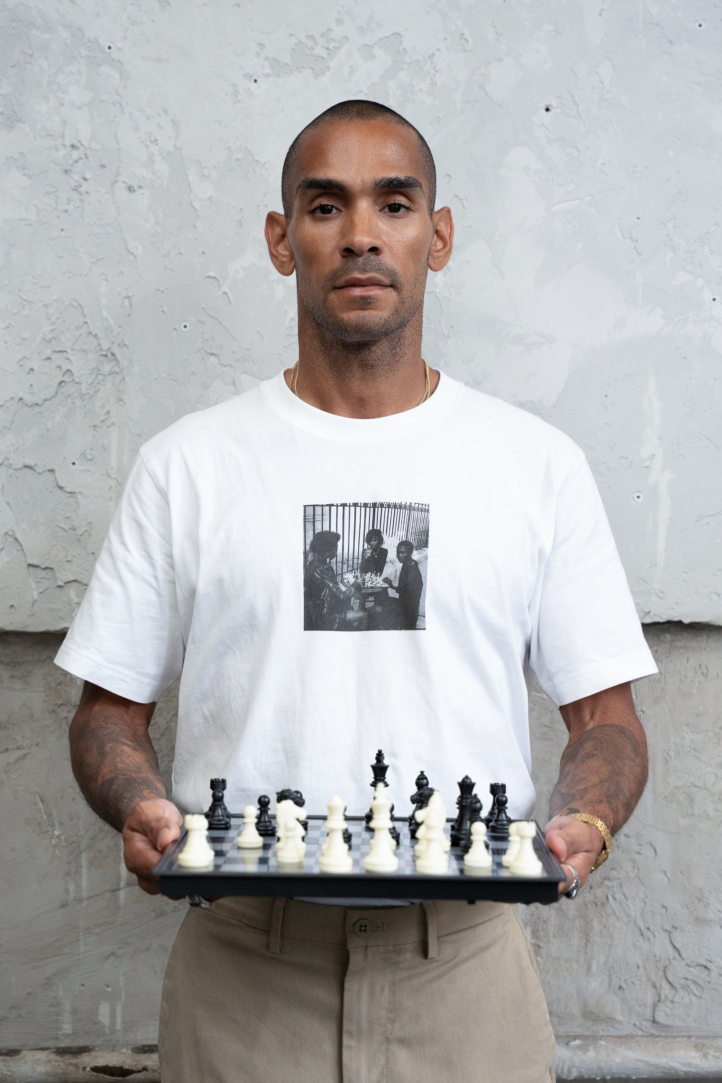 "QUEENS" Tee